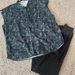 Limited edition figs Camouflage Sleeveless Top and Black joggers medium